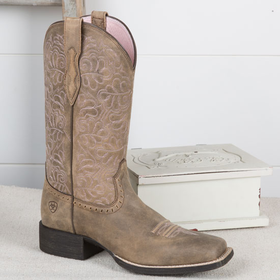 ariat remuda