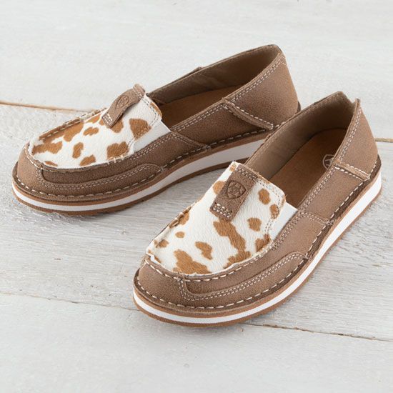 Ariat Tan and White Hair On Cruisers