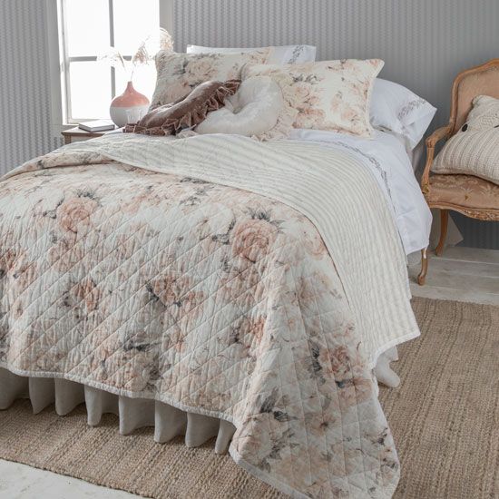 Country Grace Colette Quilted Bedding Set Collection