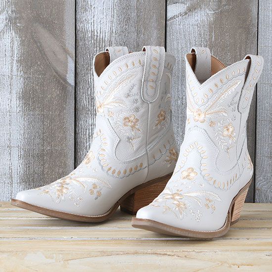 Ladies dingo boots outlet