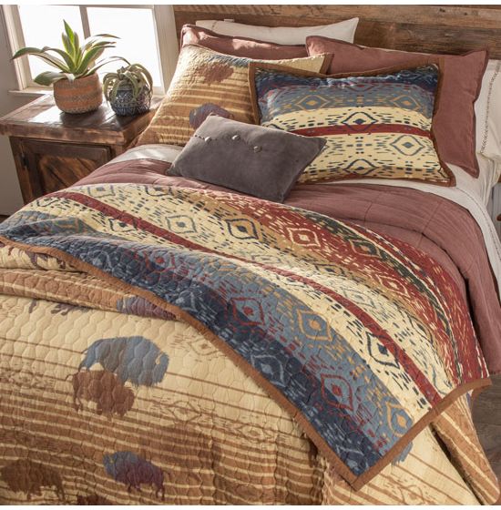 Paseo Road by Hiend Home on the Range Quilt Set