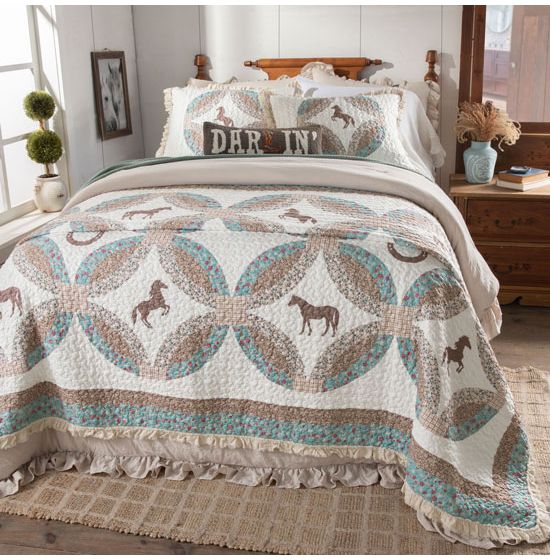 Western Wedding Ring Ruffle Quilt Set