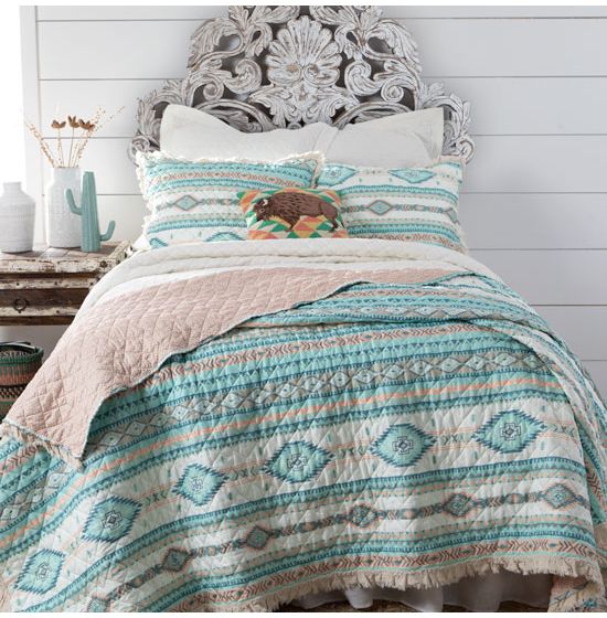 Phoenix Turquoise Ruffle Quilt Set